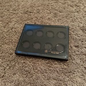 Anastasia BH empty 8 eyeshadow holder